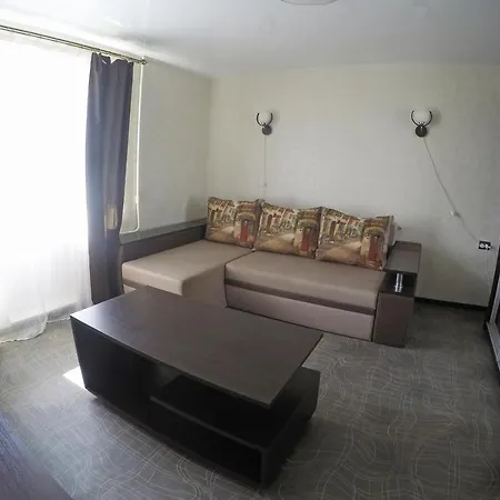 уютная со свежим ремонтом Appartement Odessa