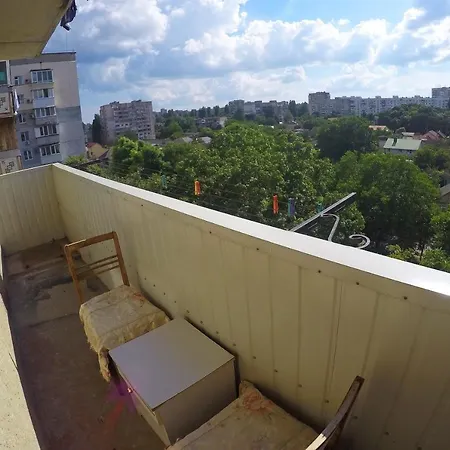 уютная со свежим ремонтом Odessa